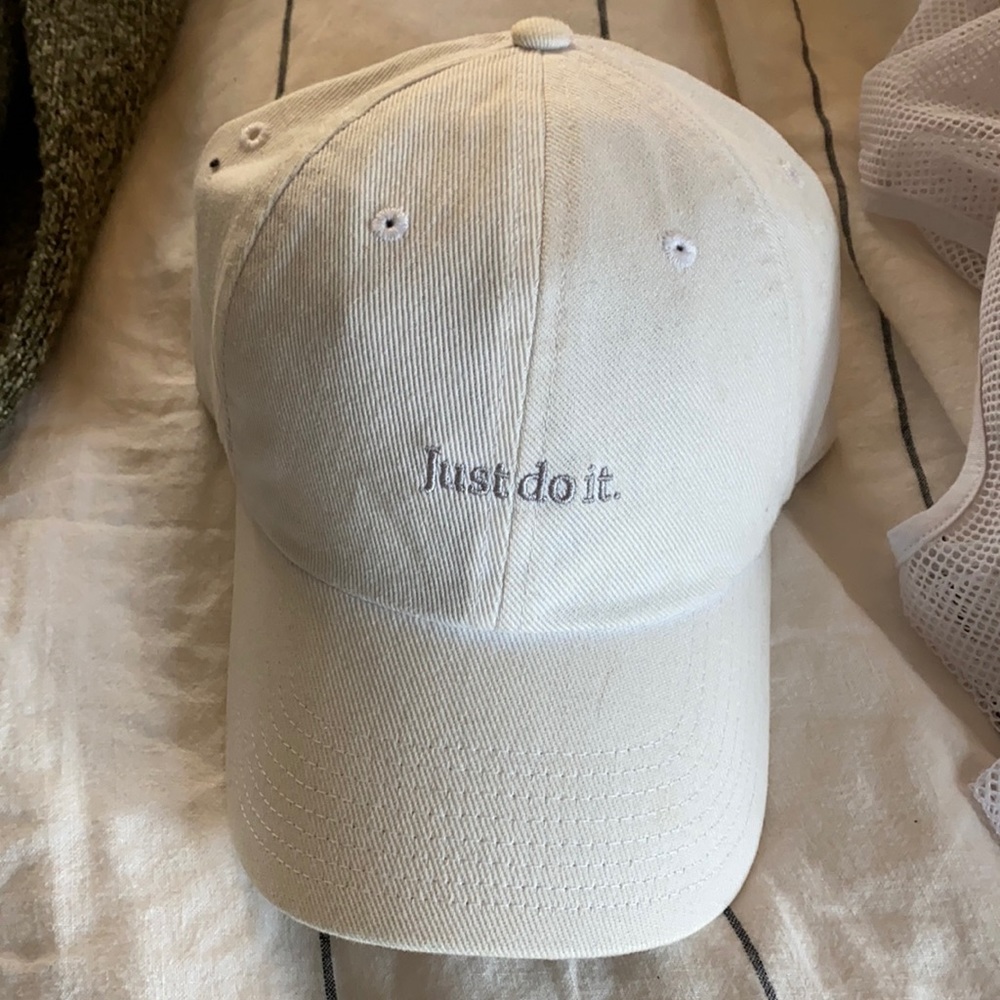 White Nike hat
